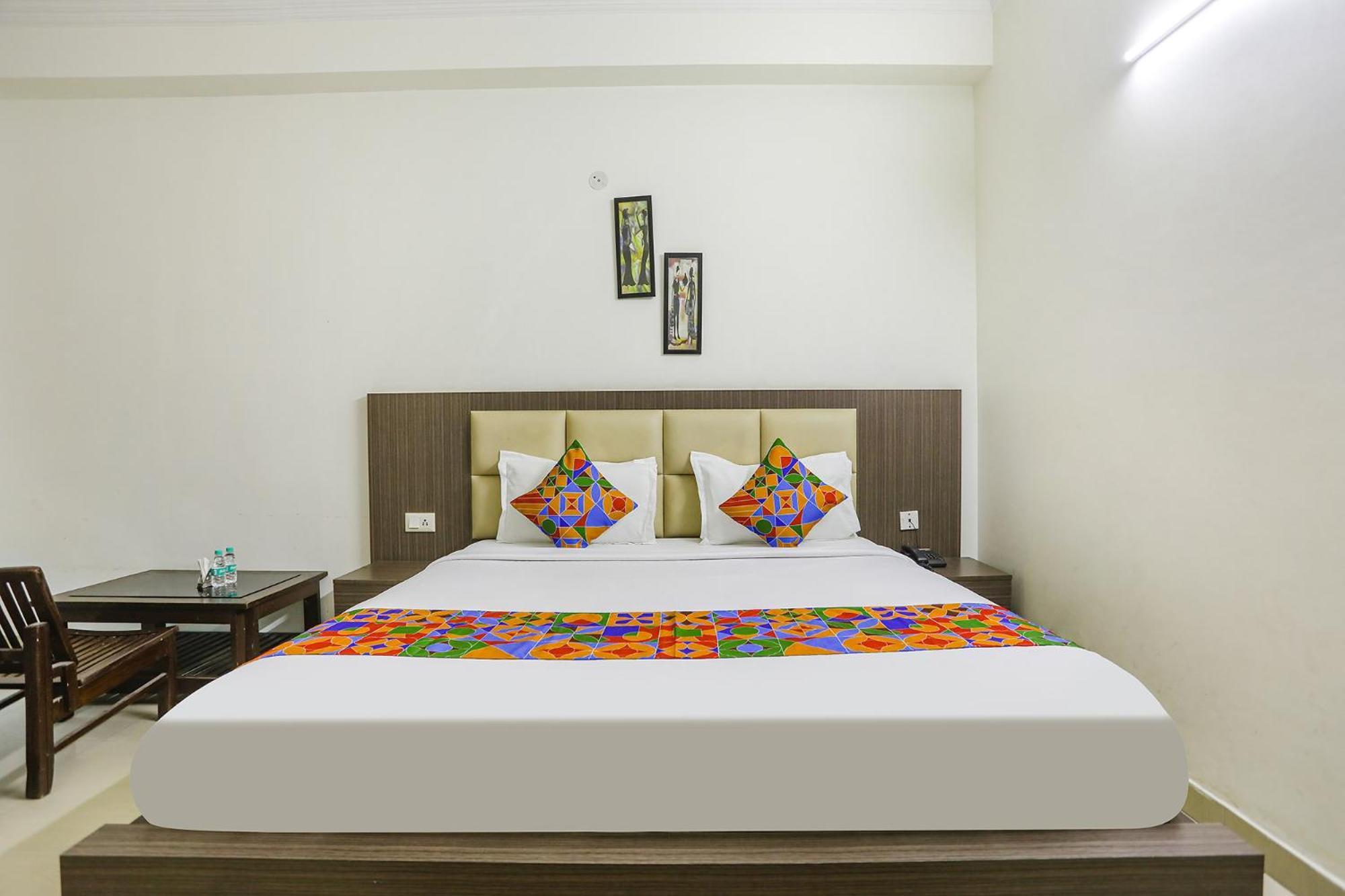 Fabhotel Corporate Stay Noida Exterior foto